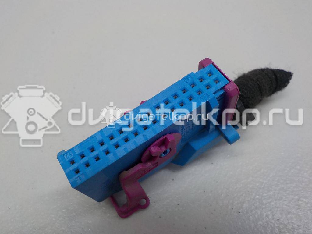Фото Разъем  8L0972977D для ford Galaxy {forloop.counter}}