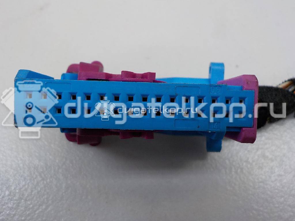 Фото Разъем  8L0972977D для ford Galaxy {forloop.counter}}
