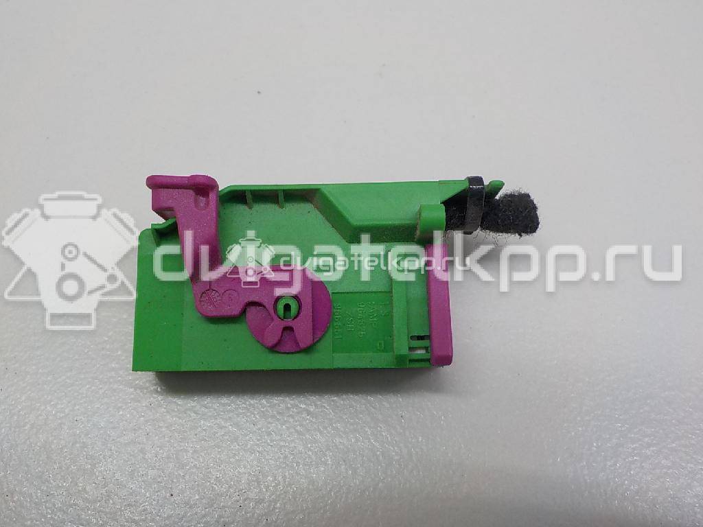 Фото Разъем  8L0972977C для ford Galaxy {forloop.counter}}