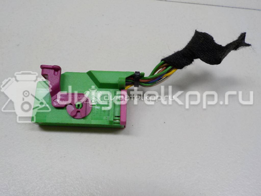Фото Разъем  8L0972977C для ford Galaxy {forloop.counter}}