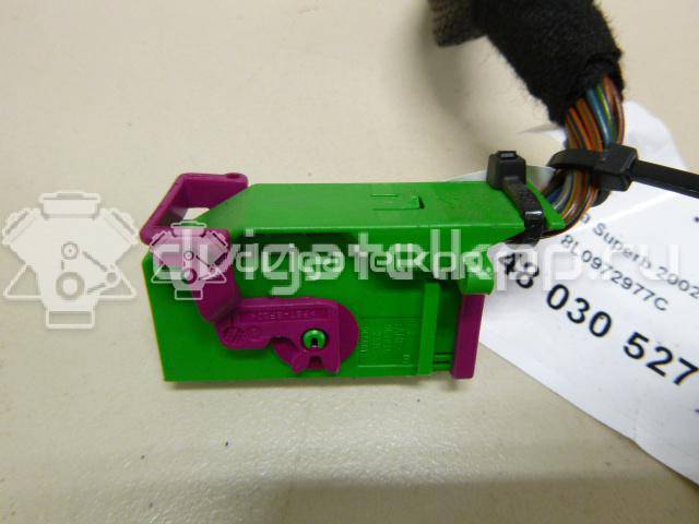 Фото Разъем  8L0972977C для ford Galaxy {forloop.counter}}