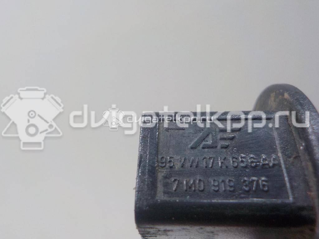 Фото Датчик уровня в бачок омывателя  7m0919376 для audi A8 [4N] {forloop.counter}}