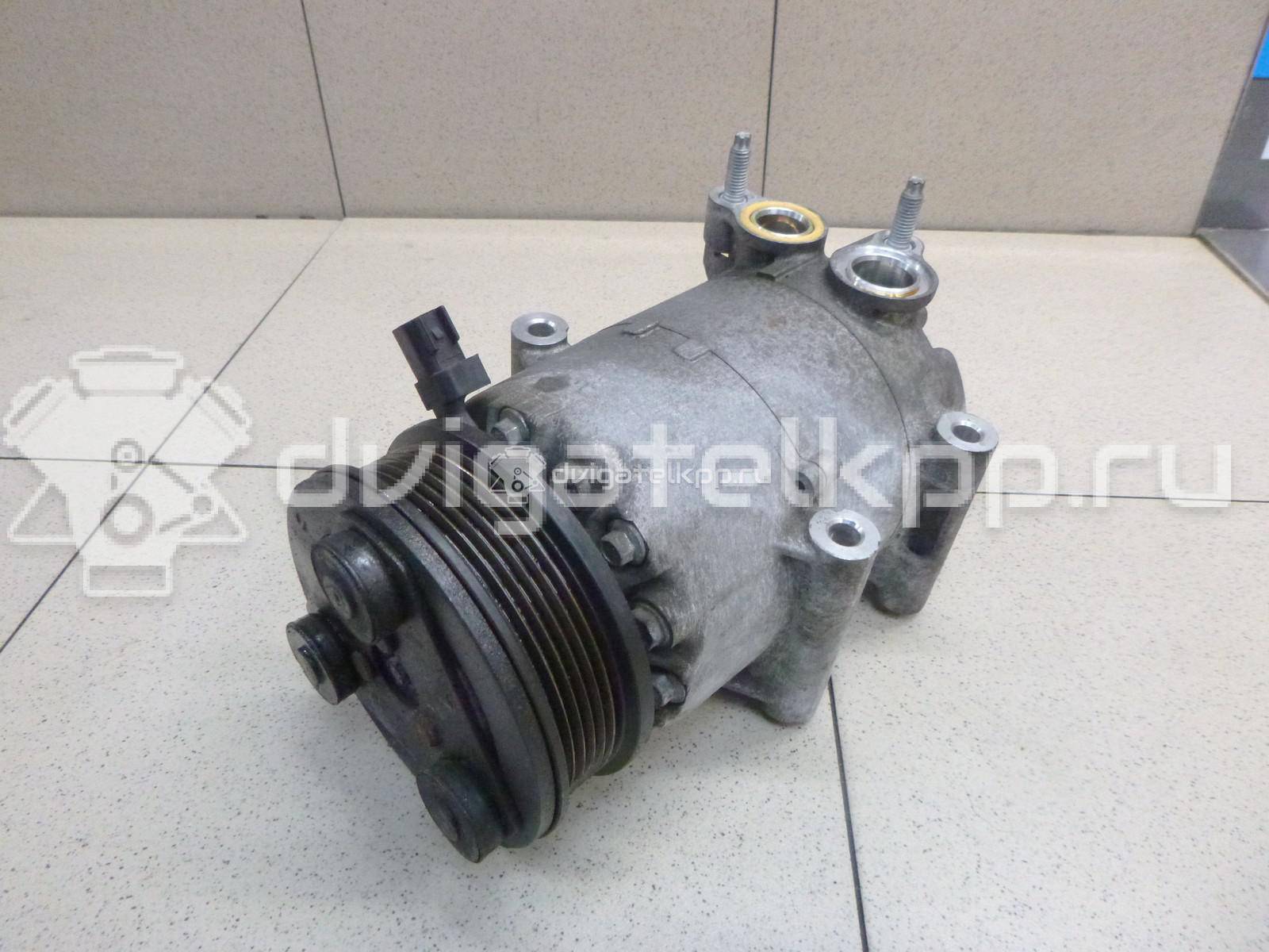 Фото Компрессор системы кондиционирования  1745033 для Ford Galaxy / S-Max / Mondeo {forloop.counter}}