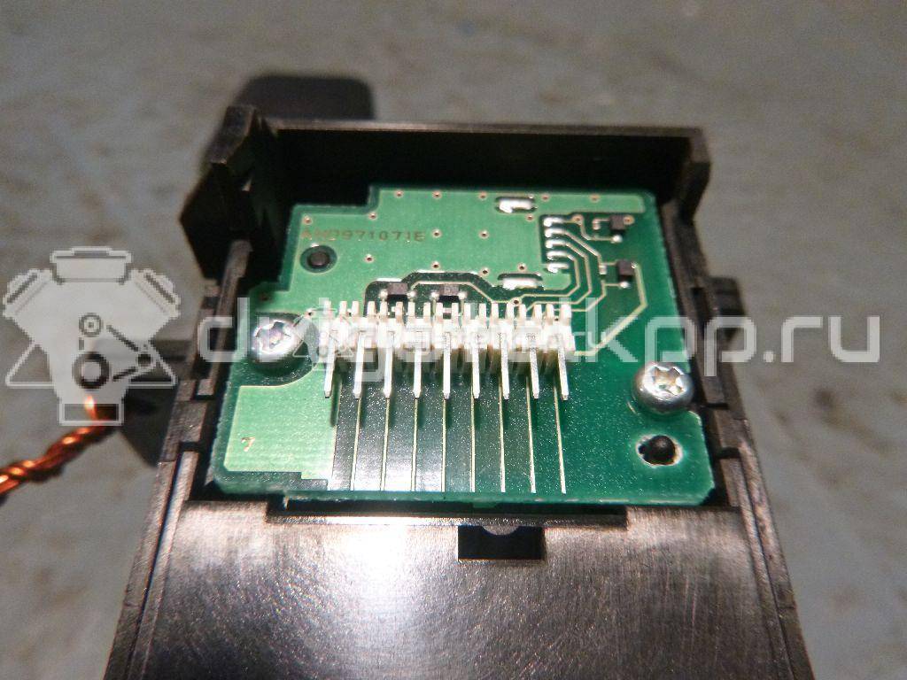 Фото Переключатель поворотов подрулевой  1835508 для Ford Galaxy / S-Max / Mondeo {forloop.counter}}