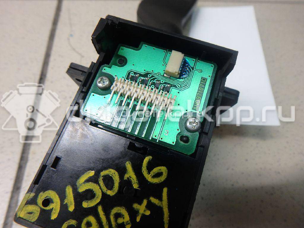 Фото Переключатель поворотов подрулевой  1835508 для Ford Galaxy / S-Max / Mondeo {forloop.counter}}