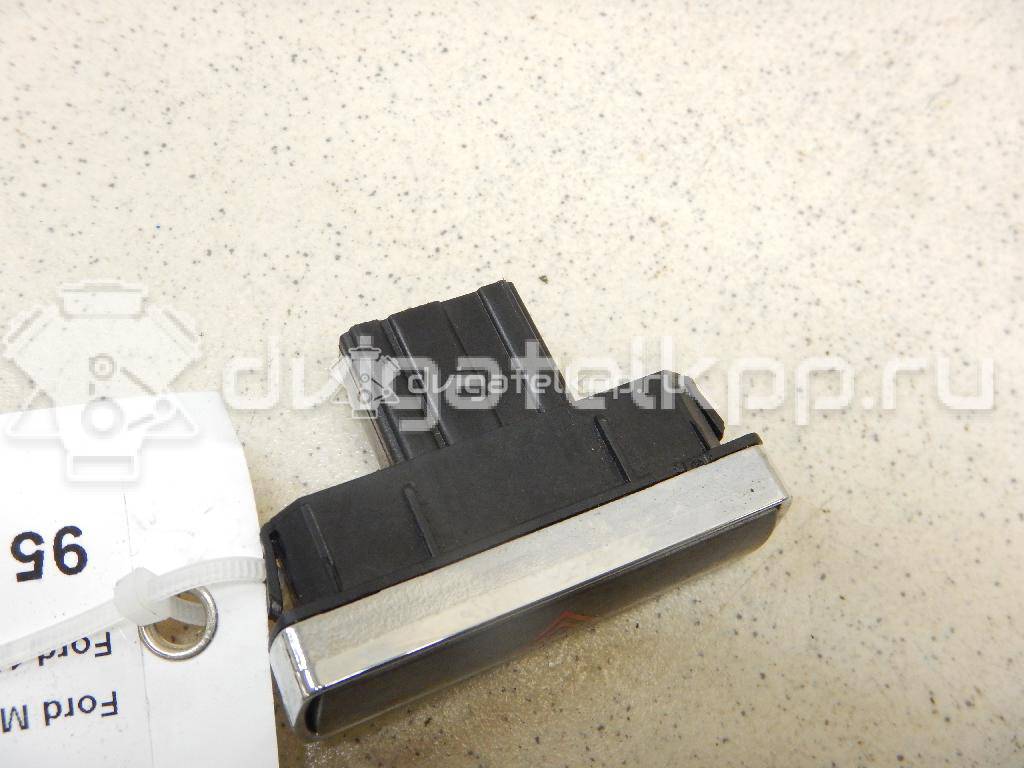 Фото Кнопка аварийной сигнализации  1553762 для Ford Galaxy / S-Max / Mondeo {forloop.counter}}