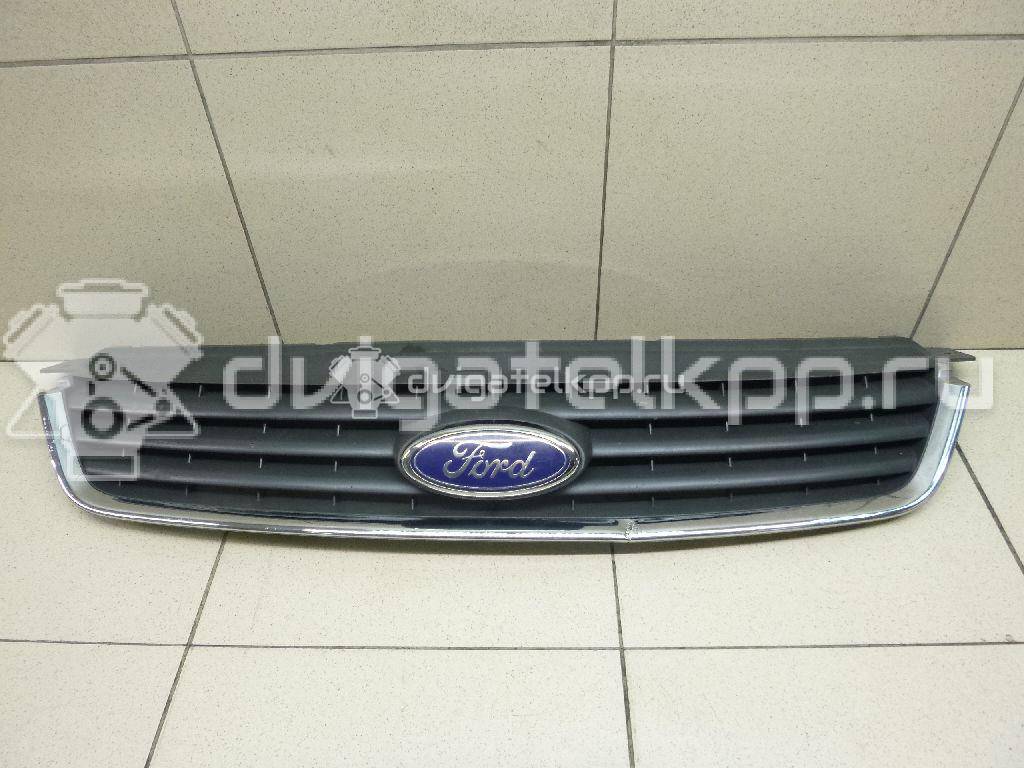 Фото Решетка радиатора  1497839 для Ford Kuga {forloop.counter}}