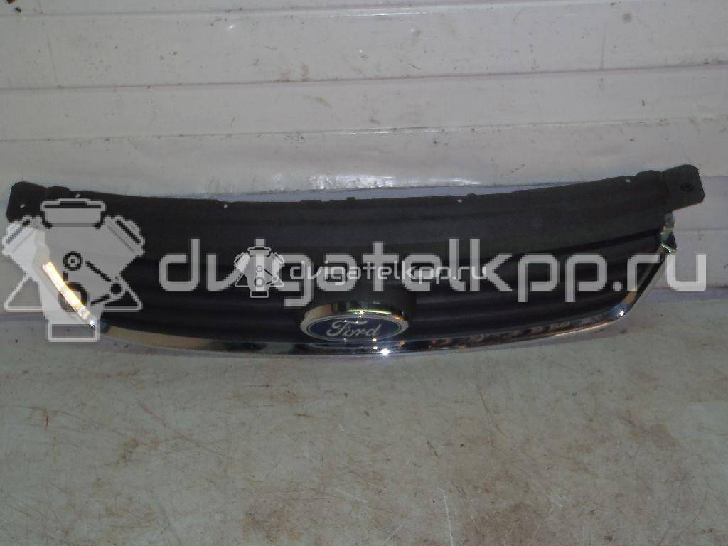 Фото Решетка радиатора  1497839 для Ford Kuga {forloop.counter}}