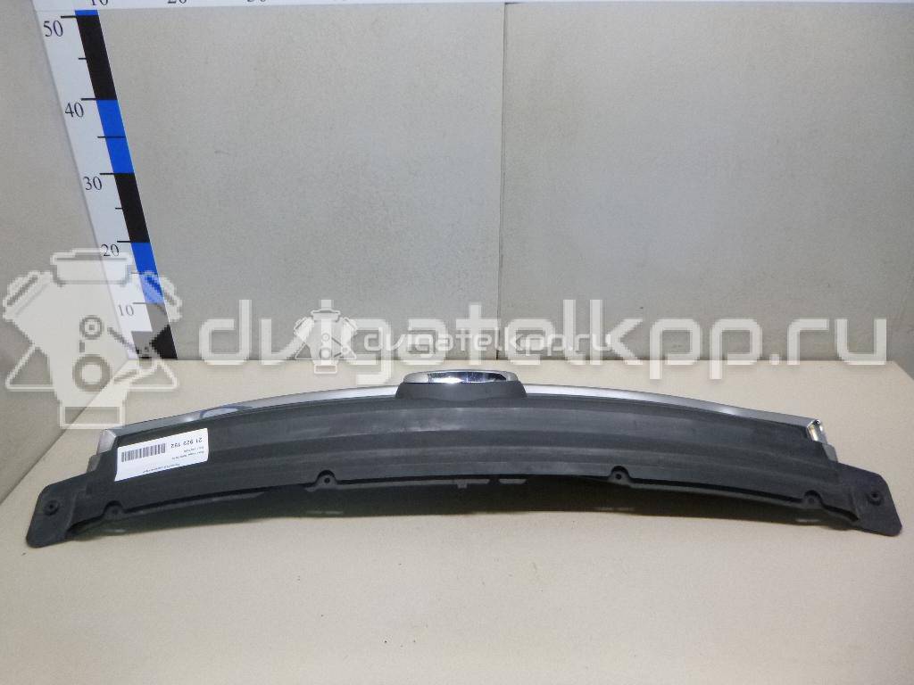 Фото Решетка радиатора  1497839 для Ford Kuga {forloop.counter}}