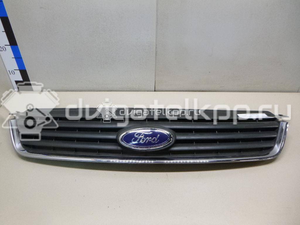 Фото Решетка радиатора  1497839 для Ford Kuga {forloop.counter}}