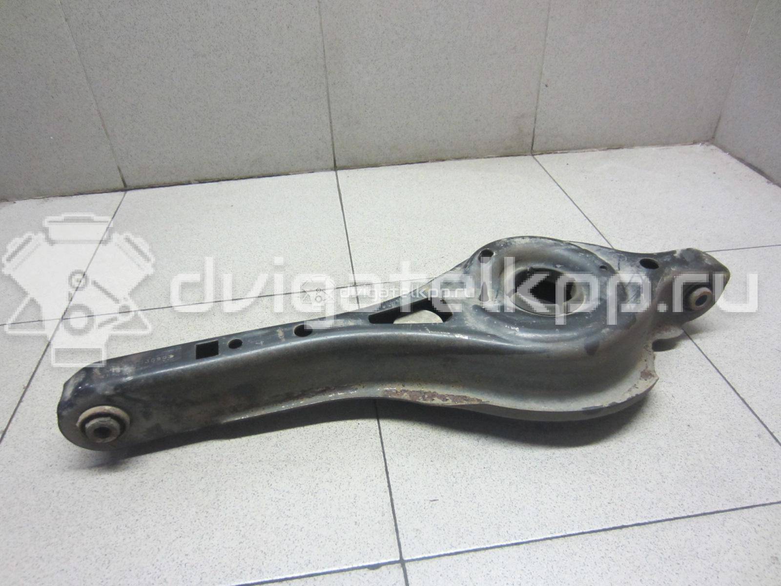 Фото Рычаг задний нижний  1782008 для Ford Focus / Kuga / C-Max / Grand {forloop.counter}}