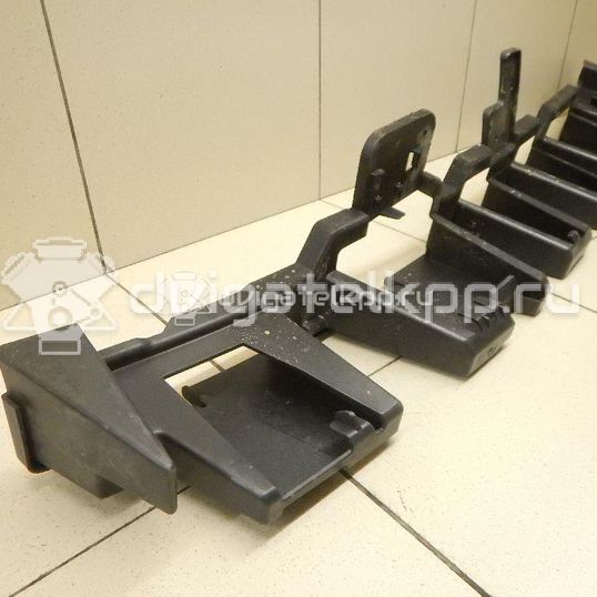 Фото Кронштейн заднего бампера  1829105 для Ford Kuga