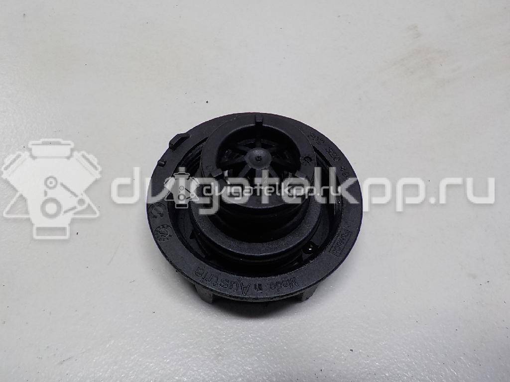 Фото Крышка расширительного бачка  DG938101AA для Ford Fiesta / Focus / Tourneo / C-Max / Ka {forloop.counter}}