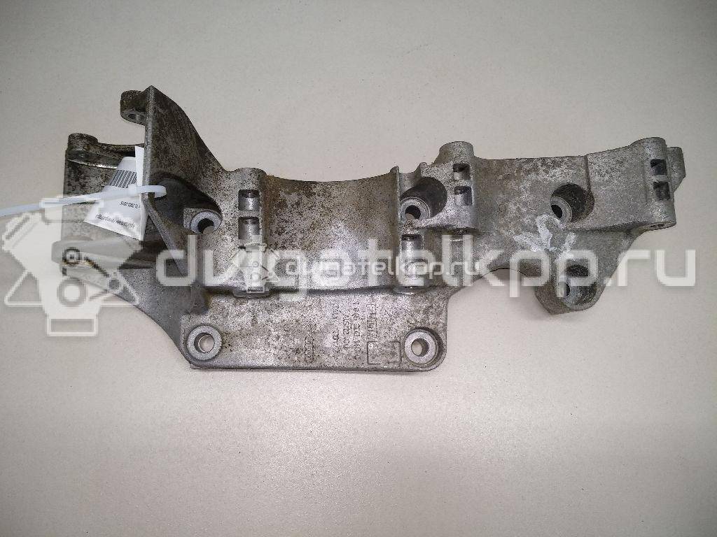 Фото Кронштейн генератора для двигателя AUY для Ford Galaxy 115 л.с 8V 1.9 л Дизельное топливо 045903143C {forloop.counter}}