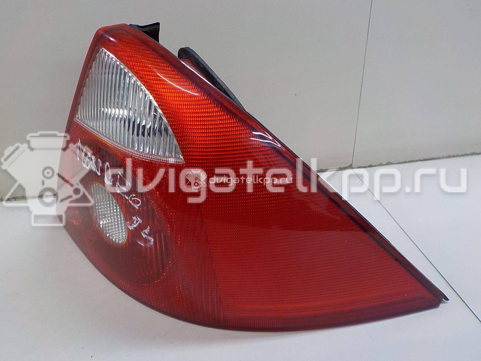 Фото Фонарь задний правый  1371852 для Ford Mondeo {forloop.counter}}