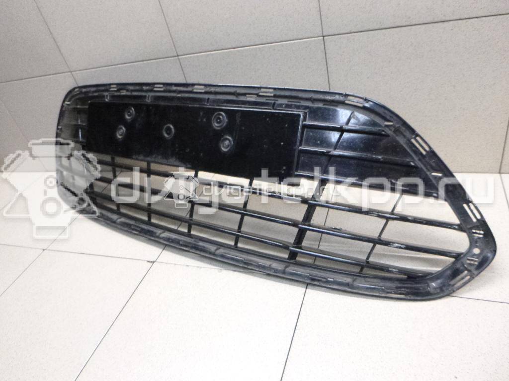 Фото Решетка в бампер центральная  1724261 для Ford Mondeo {forloop.counter}}
