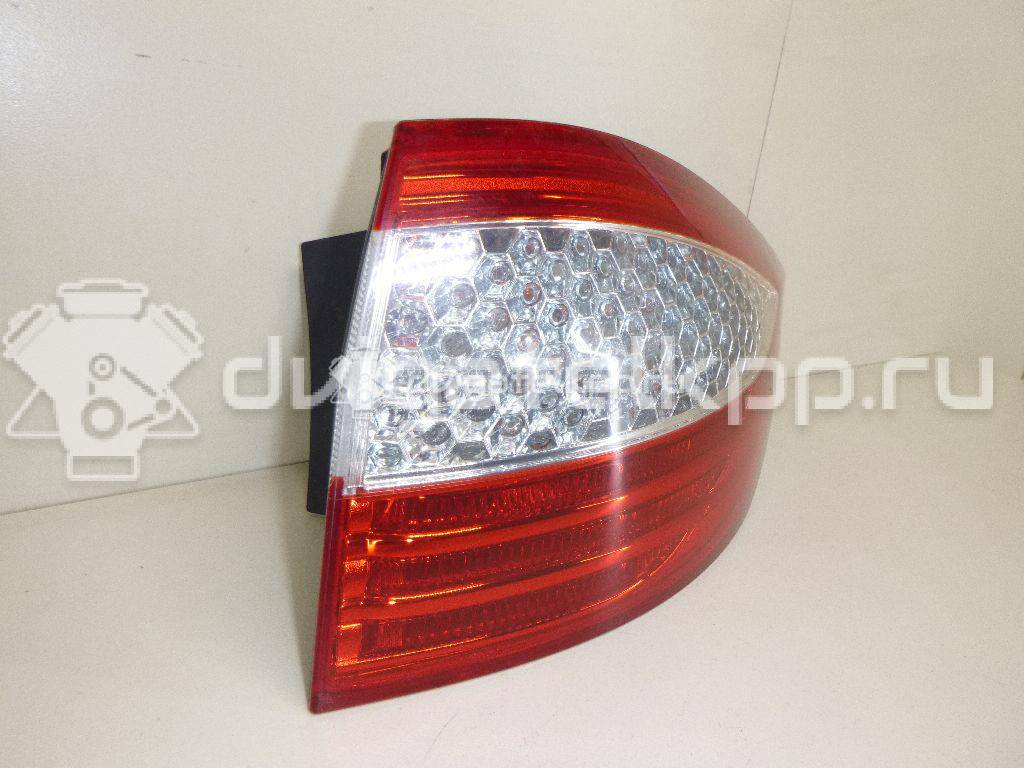 Фото Фонарь задний наружный правый  1486778 для Ford Mondeo {forloop.counter}}