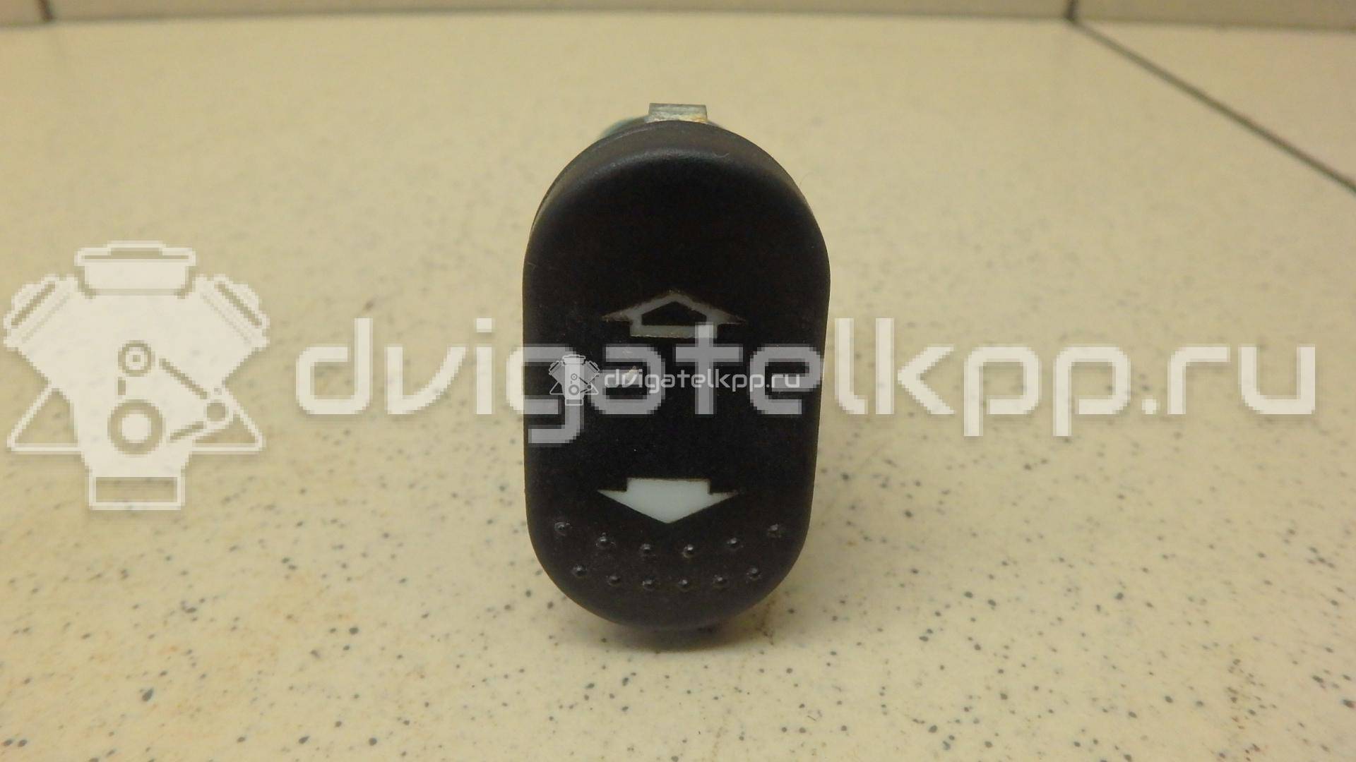 Фото Кнопка стеклоподъемника  1383293 для Ford Transit {forloop.counter}}