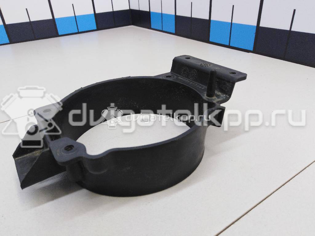 Фото Кронштейн фары противотуманной правой  1387138 для Ford Transit {forloop.counter}}