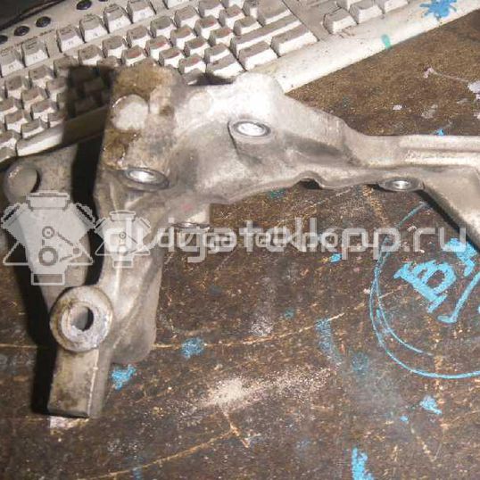 Фото Кронштейн генератора для двигателя D4CB для Hyundai / Kia 129-178 л.с 16V 2.5 л Дизельное топливо 374724A000