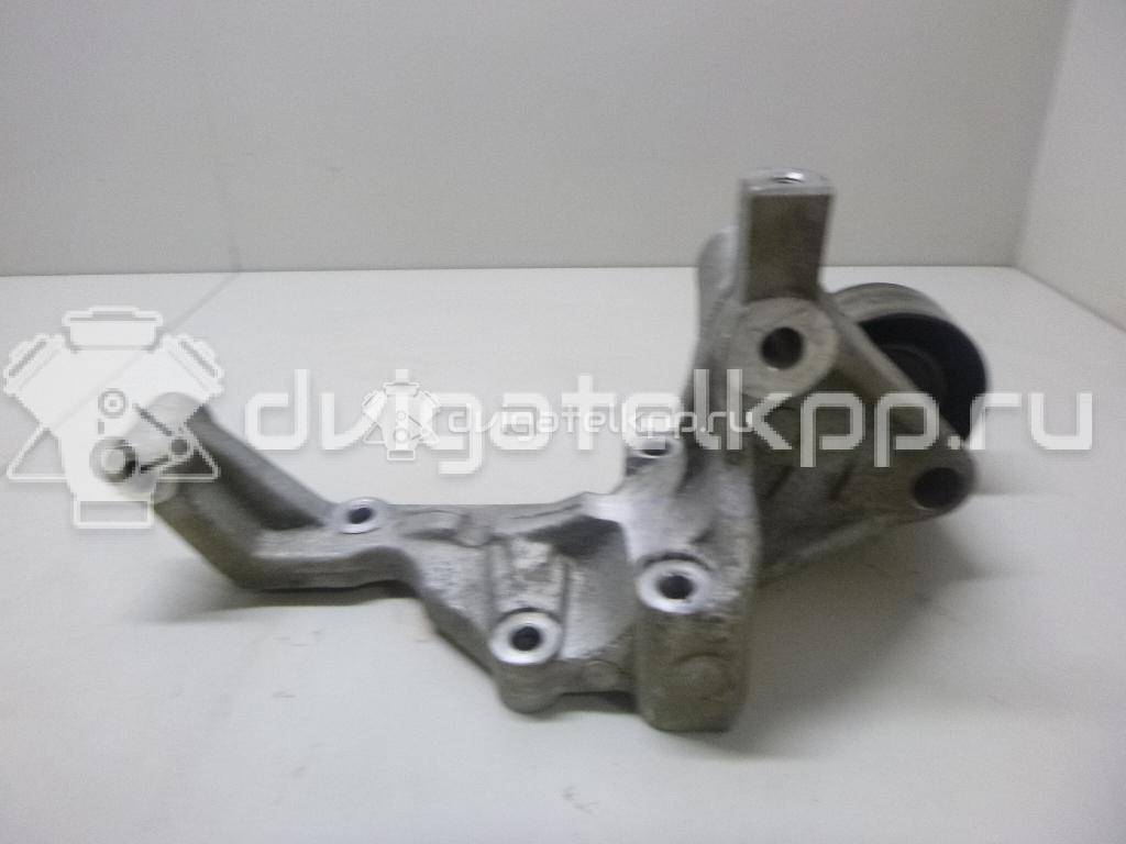 Фото Кронштейн генератора для двигателя D4CB для Hyundai / Kia 129-178 л.с 16V 2.5 л Дизельное топливо 374724A000 {forloop.counter}}