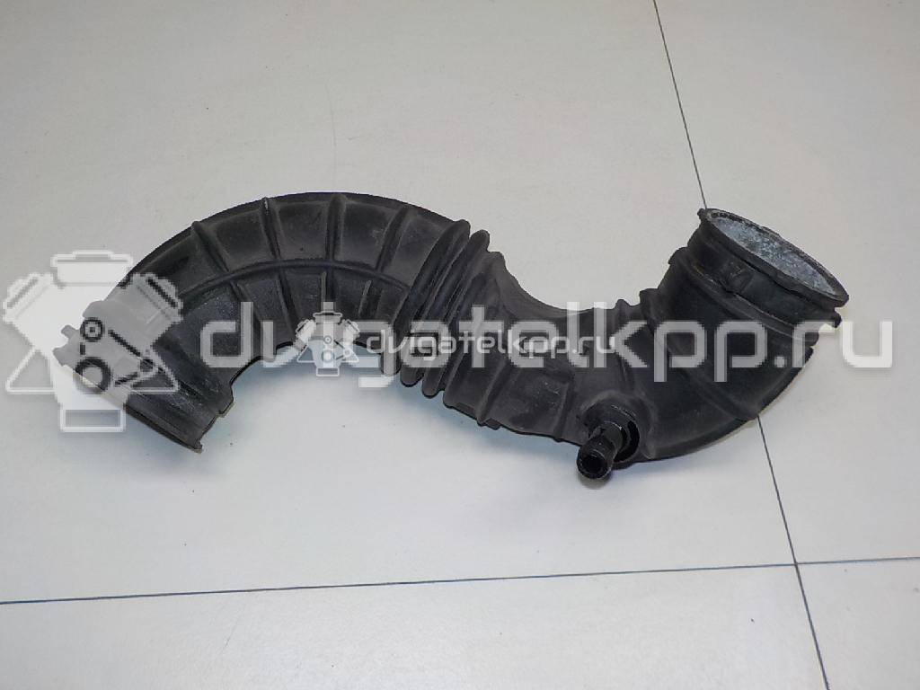 Фото Патрубок воздушного фильтра для двигателя G4FC для Hyundai / Kia 105-132 л.с 16V 1.6 л бензин 281301H050 {forloop.counter}}