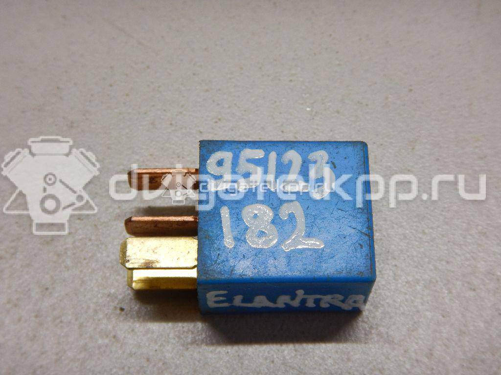 Фото Реле  952242D000 для Hyundai Xg / Getz Tb / Accent / Matrix Fc / Trajet Fo {forloop.counter}}