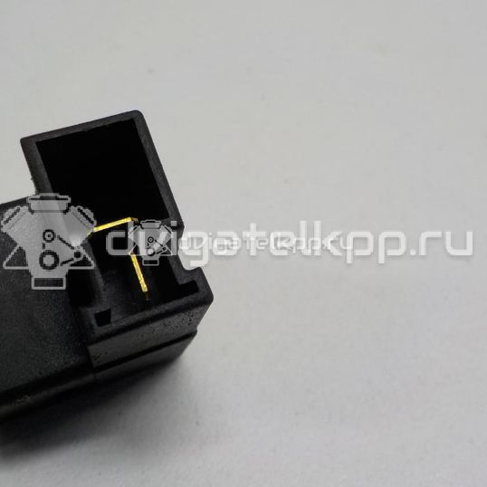 Фото Датчик включения стопсигнала  938103S000 для Hyundai Accent / I30 / Sonata / Elantra / Veloster Fs