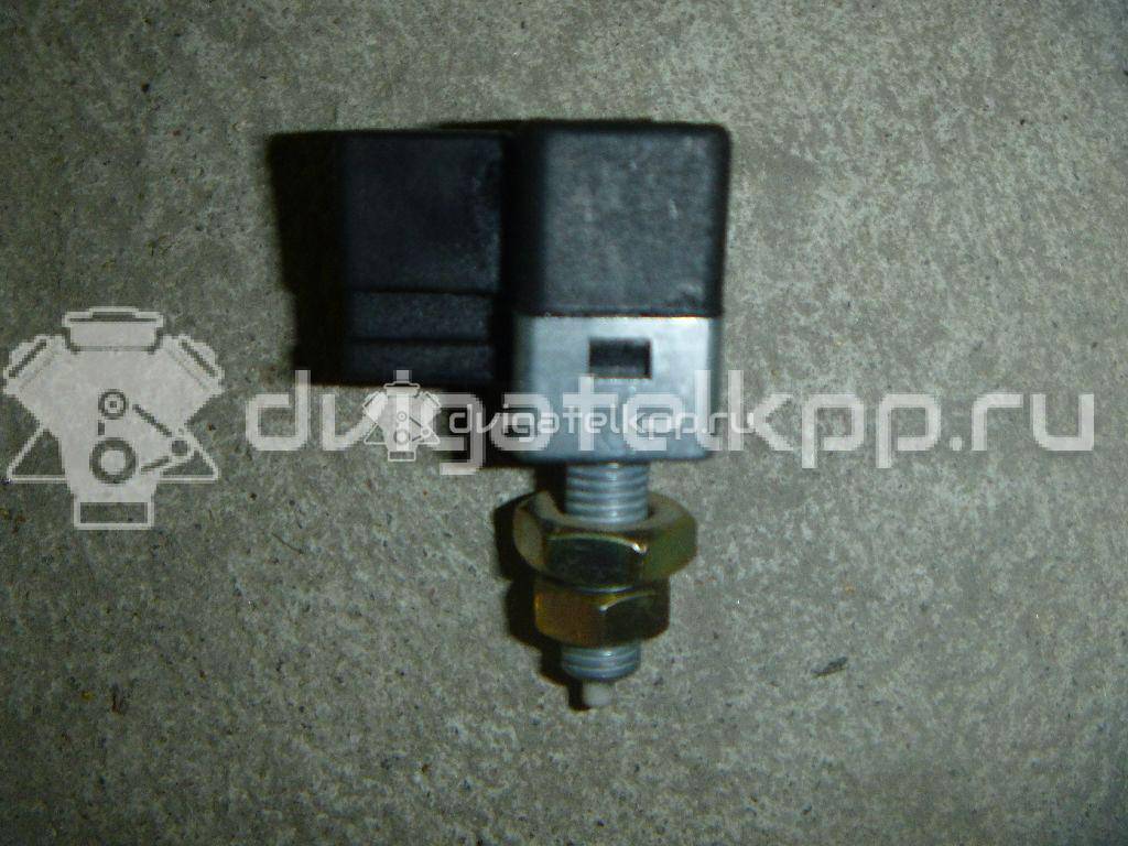 Фото Датчик включения стопсигнала  9381038000 для Hyundai I10 / Tucson / Xg / Ix35 Lm, El, Elh / Getz Tb {forloop.counter}}