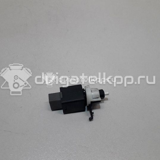 Фото Датчик включения стопсигнала  938103S700 для hyundai Creta