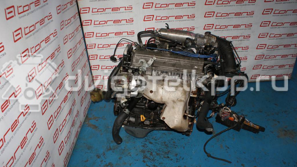 Фото Контрактный (б/у) двигатель 1SZ-FE для Toyota Yaris / Platz Ncp1 , Scp1 65-68 л.с 16V 1.0 л бензин {forloop.counter}}