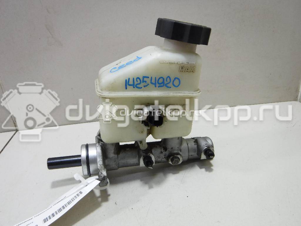 Фото Цилиндр тормозной главный  585101h000 для Hyundai I30 {forloop.counter}}