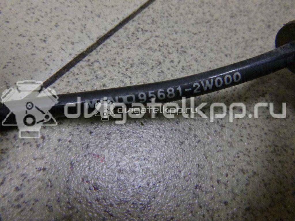 Фото Датчик ABS задний правый  956812W000 для Hyundai Santa Fé / Grand Santa Fé {forloop.counter}}