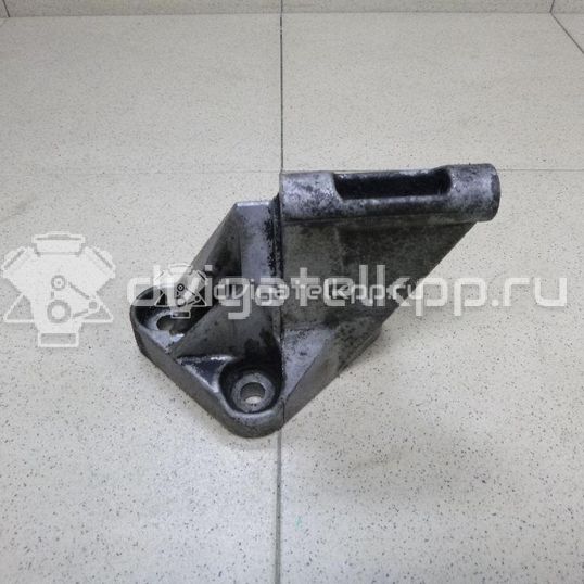 Фото Кронштейн генератора для двигателя YD22DDT для Nissan Primera / Almera 110-139 л.с 16V 2.2 л Дизельное топливо 11710AD200