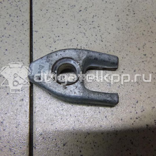 Фото Кронштейн форсунки для двигателя M9R для Nissan Qashqai / X-Trail 150-177 л.с 16V 2.0 л Дизельное топливо 1661000Q0A
