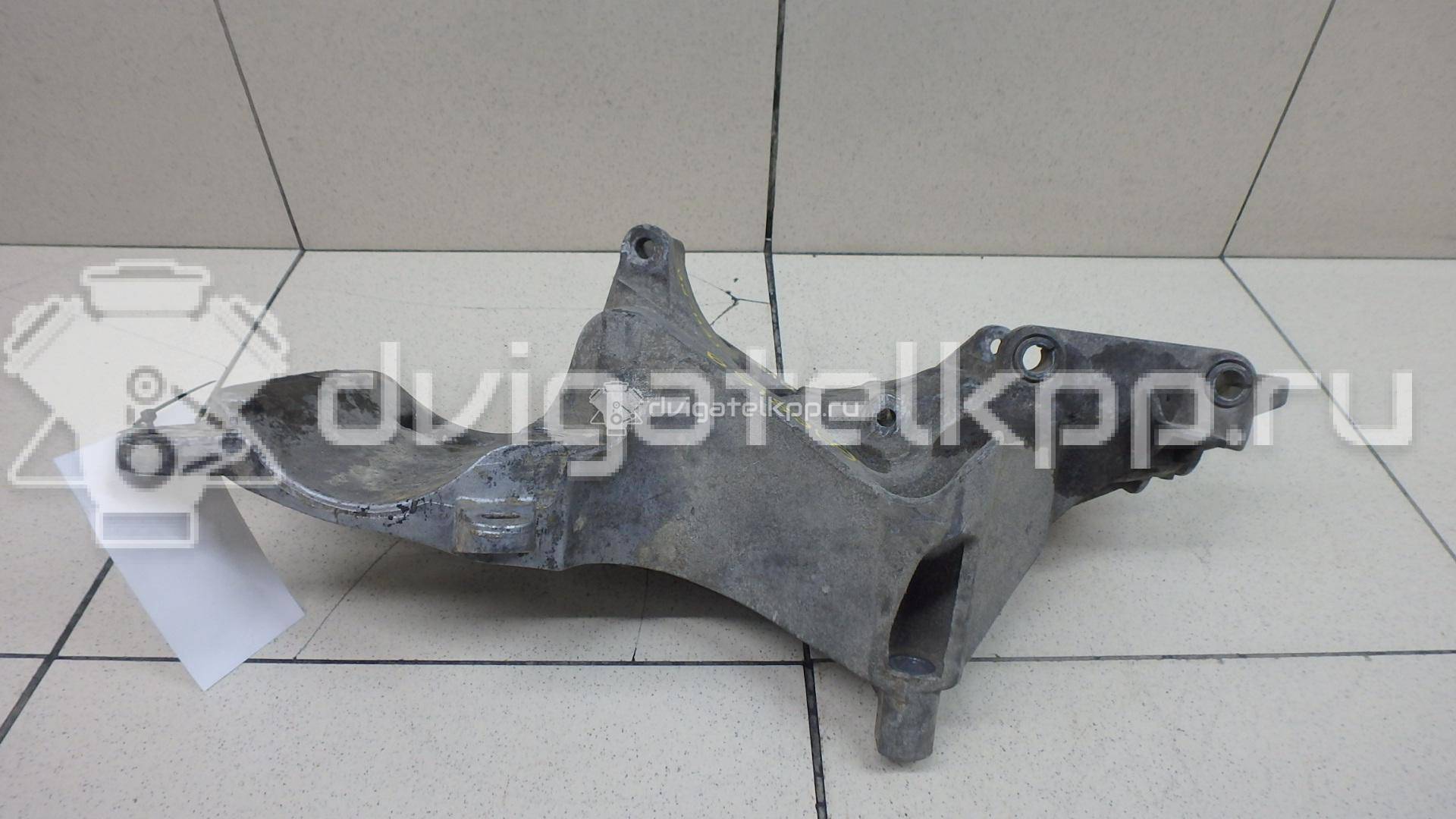 Фото Кронштейн генератора для двигателя K4M для Iran Khodro (Ikco) / Nissan 102-110 л.с 16V 1.6 л бензин 1171000Q2D {forloop.counter}}