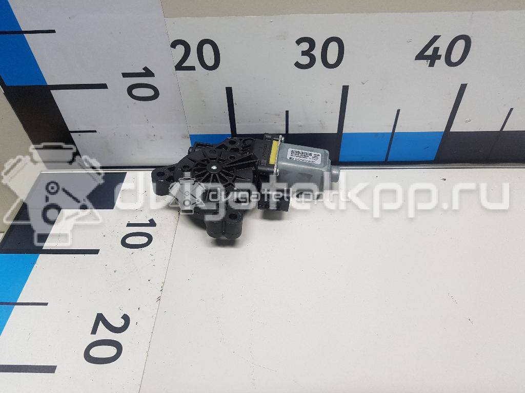 Фото Моторчик стеклоподъемника  82450a5000 для Hyundai I30 / Veloster Fs {forloop.counter}}