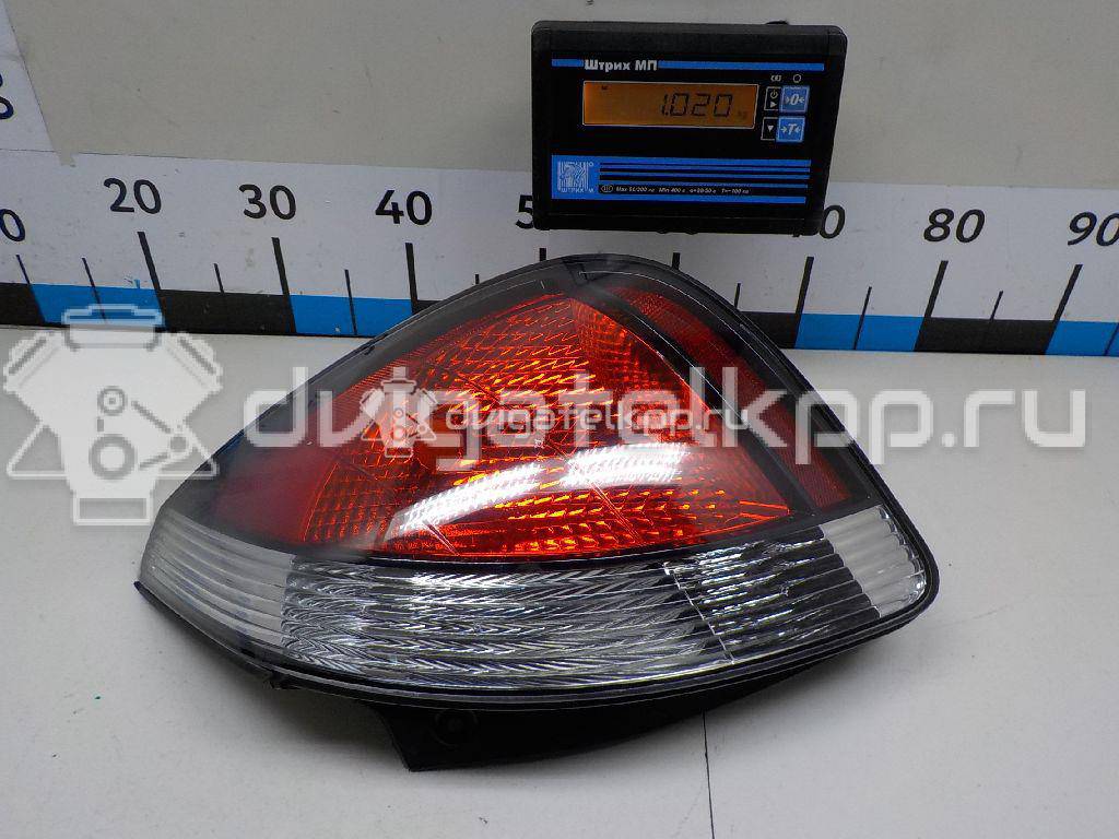 Фото Фонарь задний правый  924021G210 для Kia Rio {forloop.counter}}