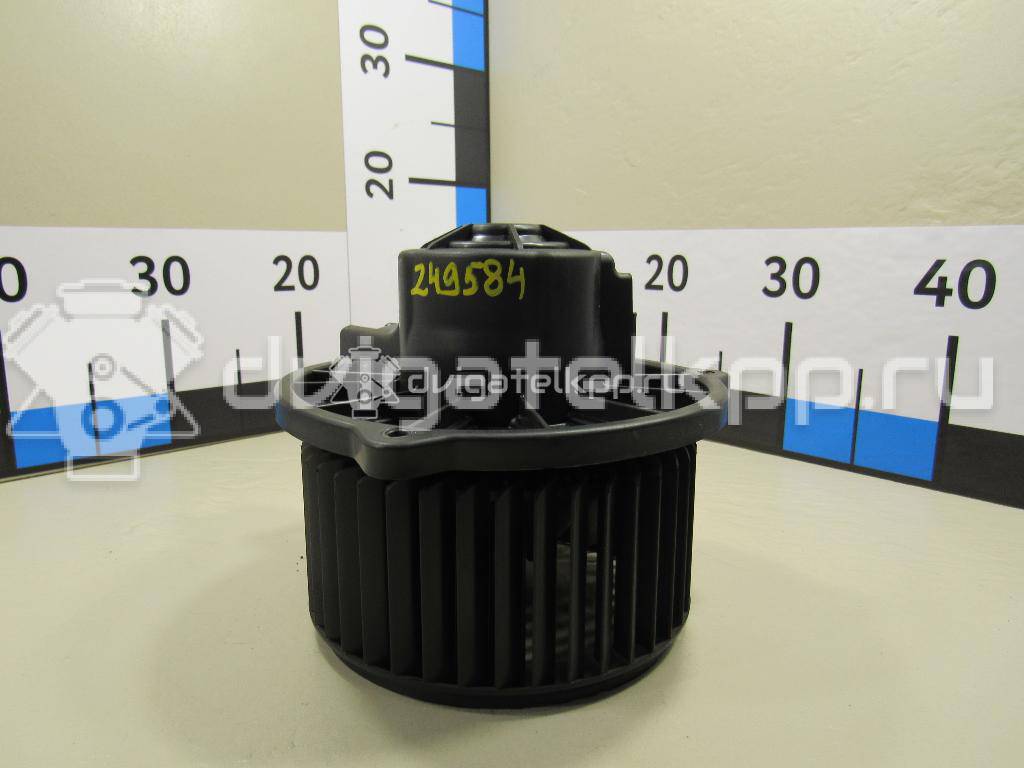 Фото Моторчик отопителя  971131G000 для Kia Rio {forloop.counter}}