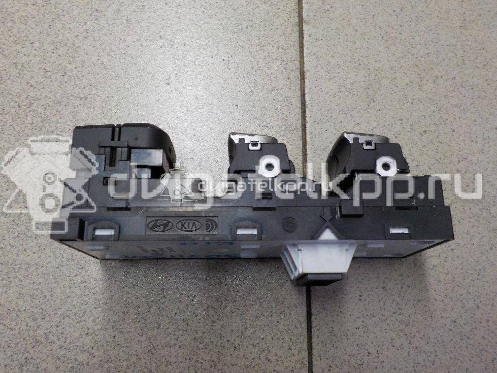 Фото Блок управления стеклоподъемниками  93571h0100ca для kia RIO {forloop.counter}}