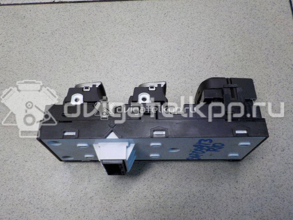 Фото Блок управления стеклоподъемниками  93571h0100ca для kia RIO {forloop.counter}}