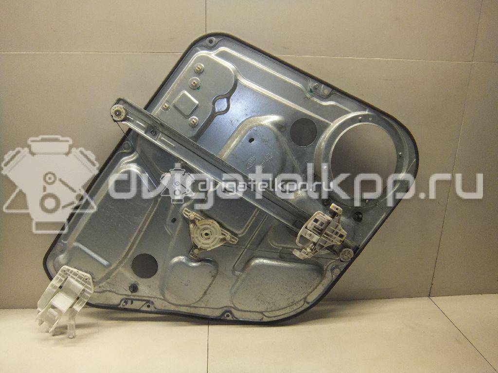 Фото Стеклоподъемник электр. задний правый  834021D010 для Kia Carens {forloop.counter}}