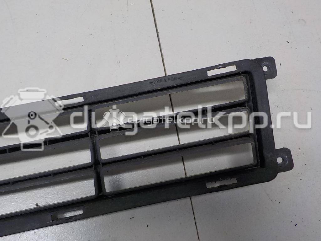 Фото Решетка в бампер центральная  865614d000 для Kia Carnival {forloop.counter}}