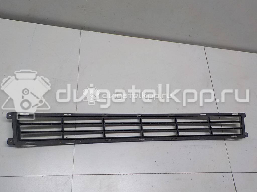 Фото Решетка в бампер центральная  865614d000 для Kia Carnival {forloop.counter}}