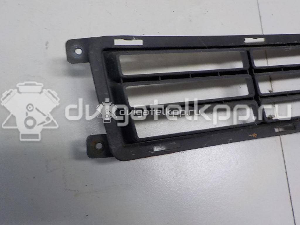Фото Решетка в бампер центральная  865614d000 для Kia Carnival {forloop.counter}}