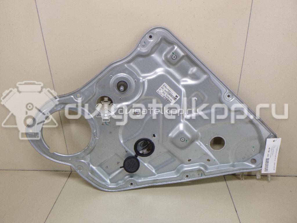 Фото Стеклоподъемник электр. задний правый  834811H010 для Kia Ceed {forloop.counter}}