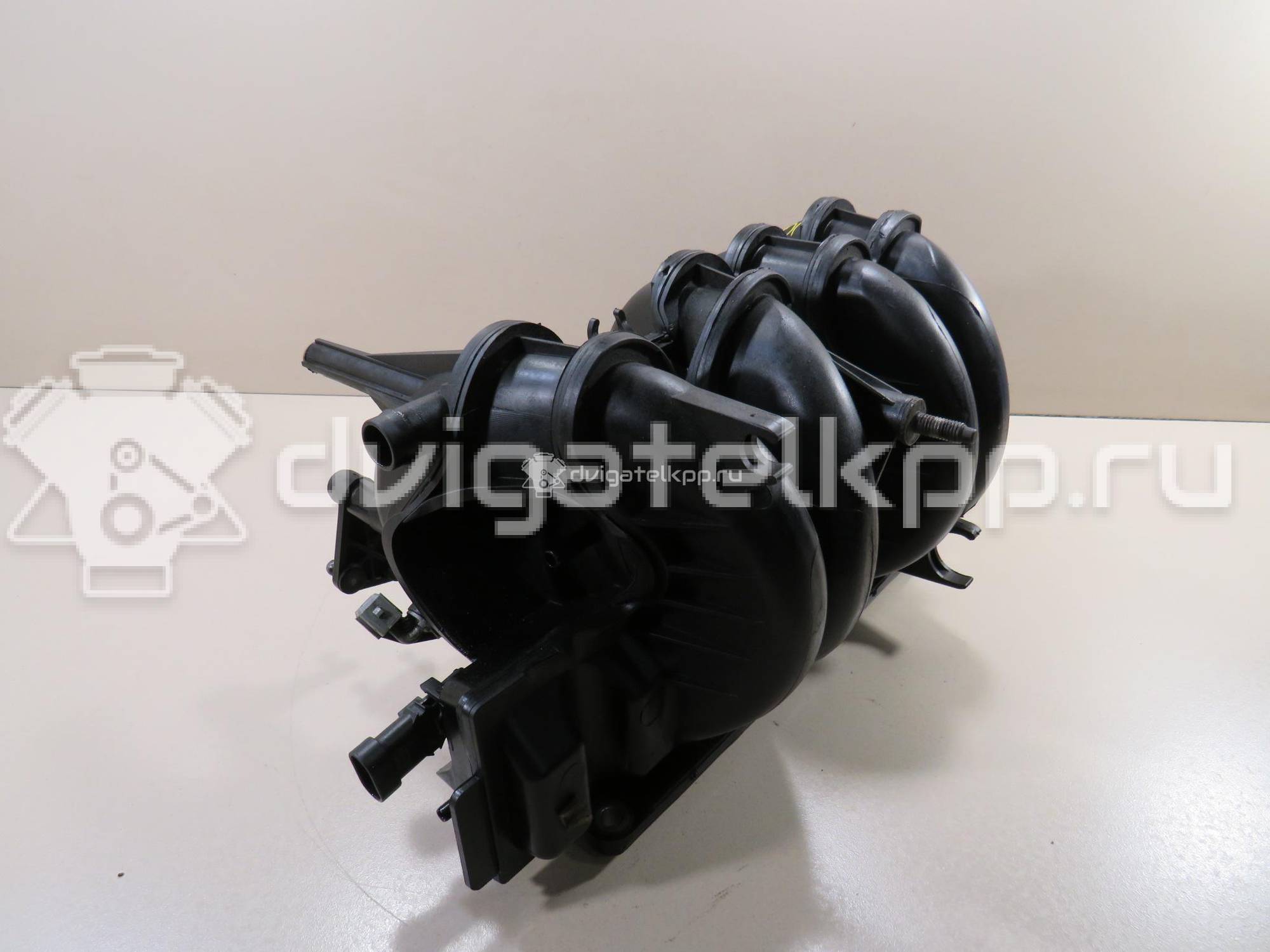 Фото Коллектор впускной для двигателя K7J 710 для Mahindra / Renault 75 л.с 8V 1.4 л бензин 8200966437 {forloop.counter}}