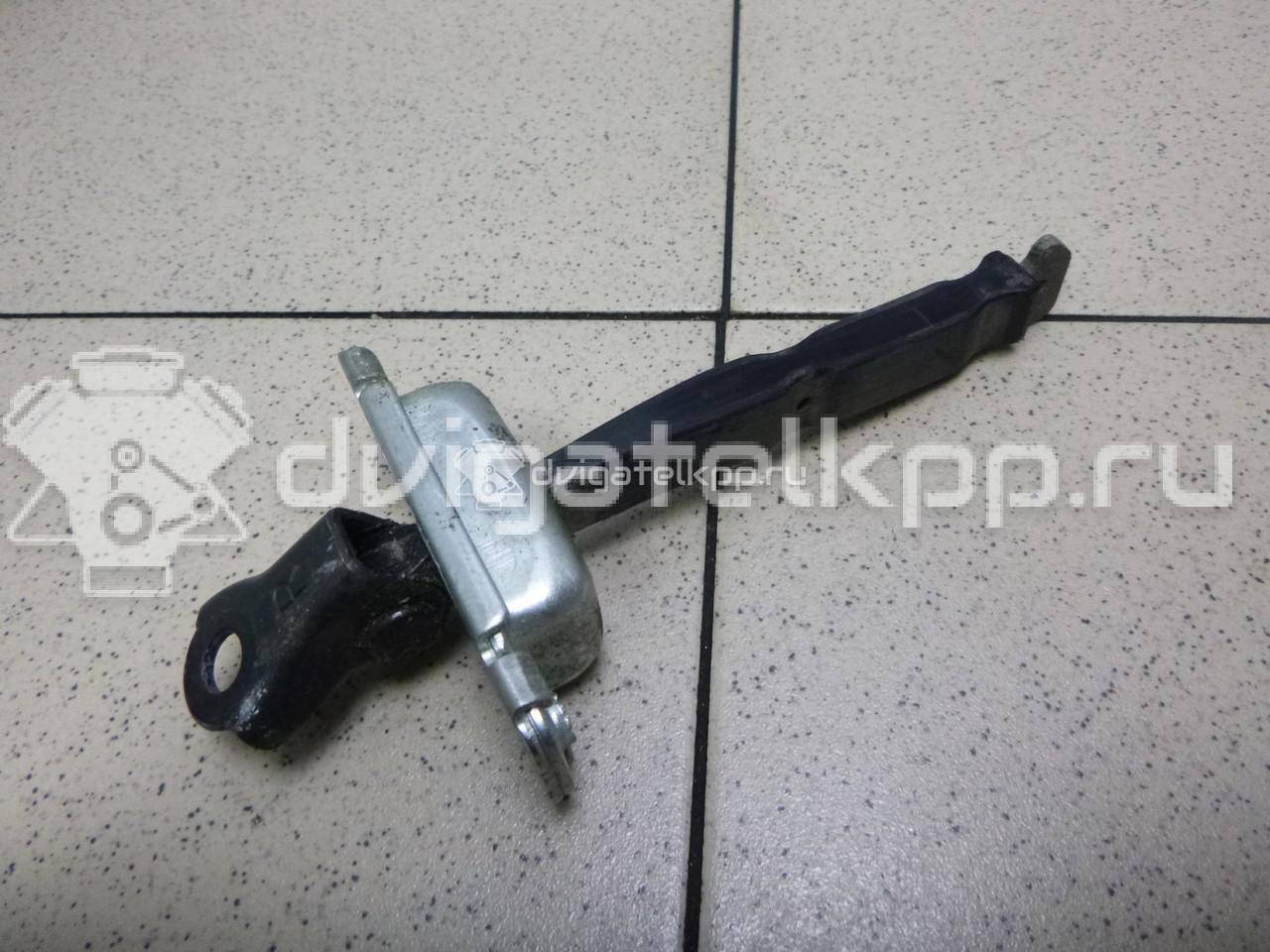 Фото Ограничитель двери  793904Y000 для kia RIO {forloop.counter}}