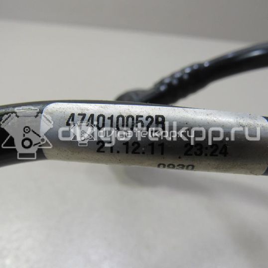 Фото Трубка вакуумная для двигателя K4M 838 для Renault Fluence L30 / Megane 106-116 л.с 16V 1.6 л бензин 474010052R