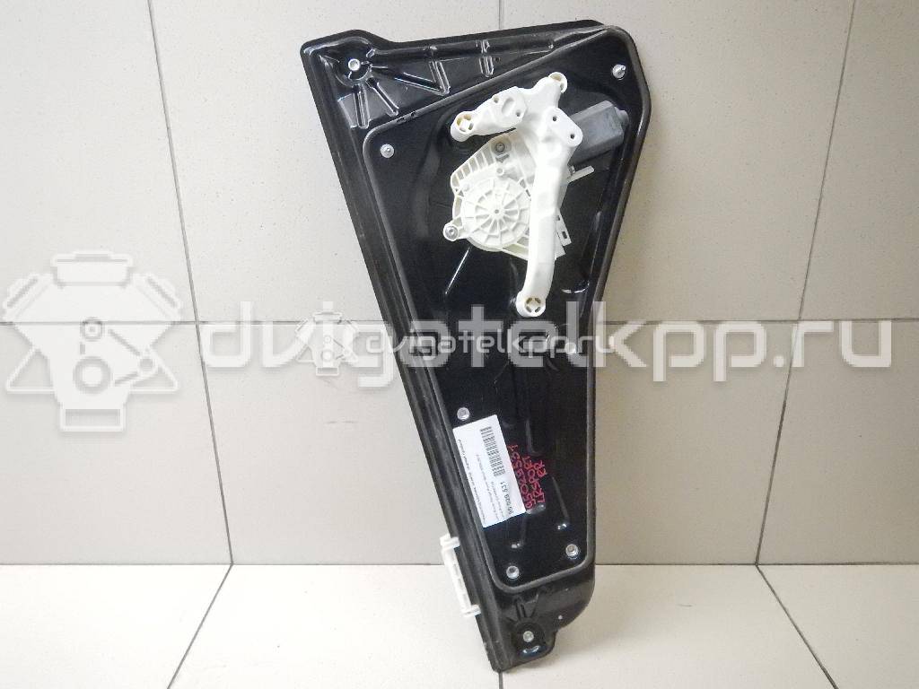 Фото Стеклоподъемник электр. задний правый  CVH500120 для Land Rover Range Rover / Discovery {forloop.counter}}